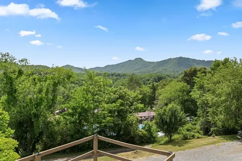 533 Lemons Branch Road Bryson City NC 28713