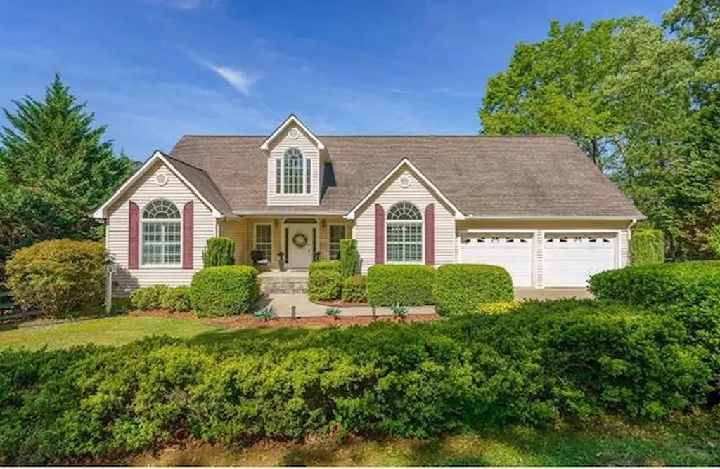 178 Windy Blue Ridge GA 30513