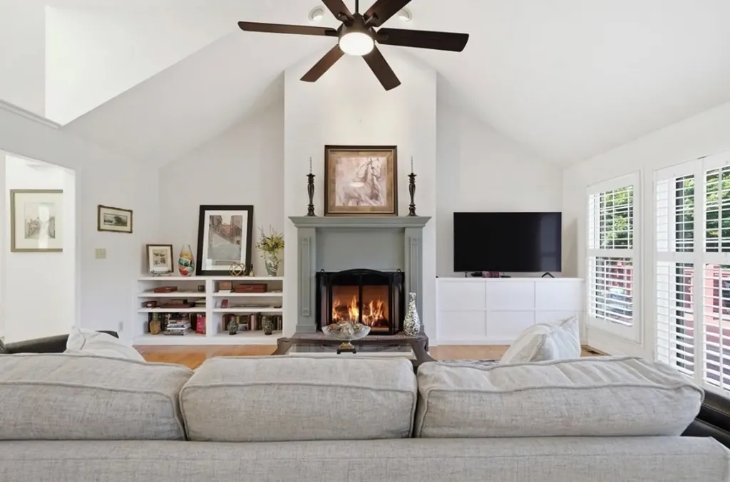 178 Windy Blue Ridge GA 30513