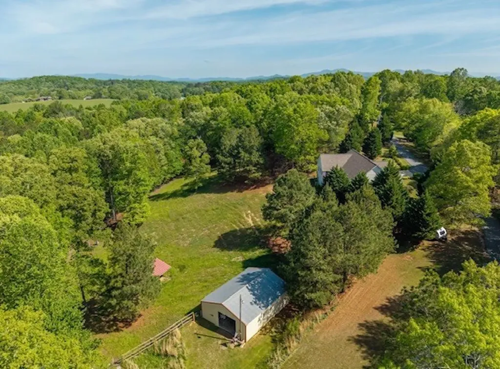 178 Windy Blue Ridge GA 30513
