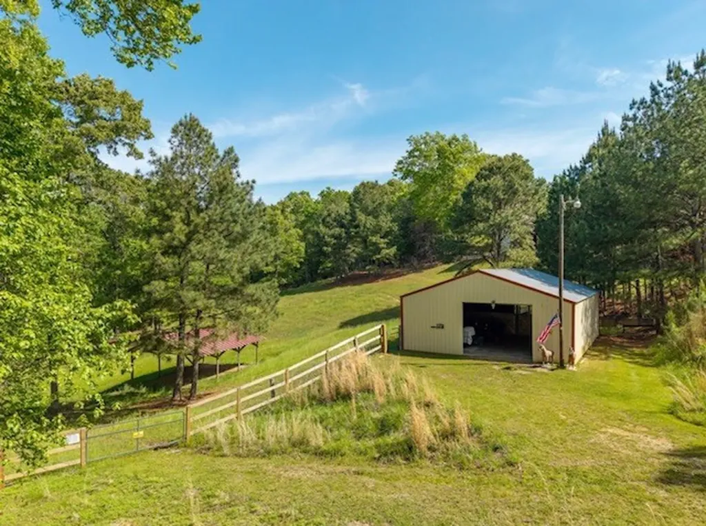 178 Windy Blue Ridge GA 30513