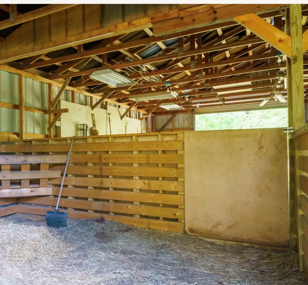 178 Windy Blue Ridge GA 30513
