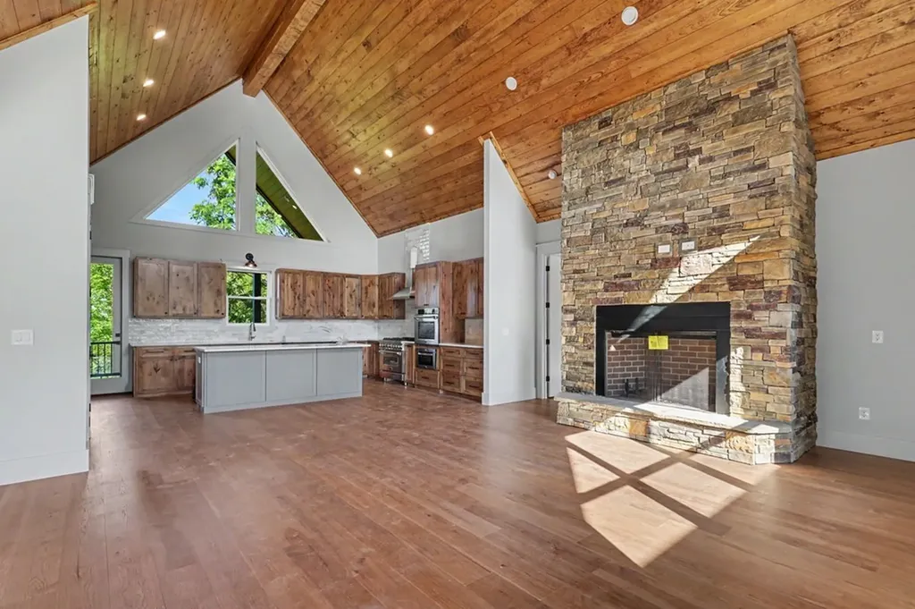 383 Rustic Barn Trail Morganton GA 30560