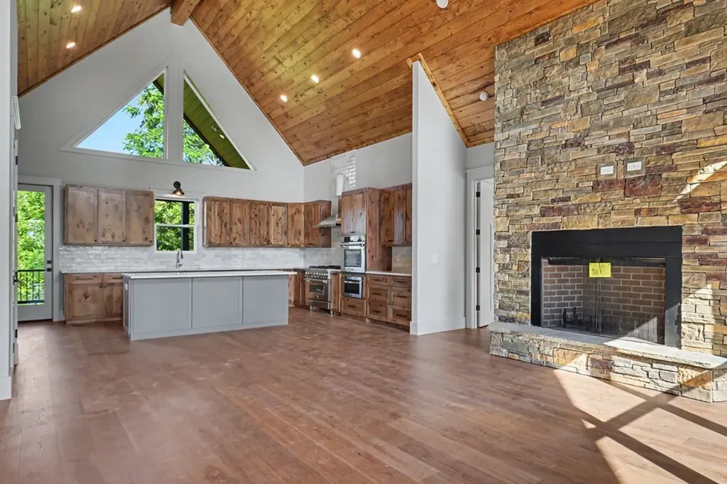 383 Rustic Barn Trail Morganton GA 30560