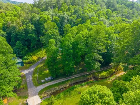 224 Cochrans Creek Robbinsville NC 28771