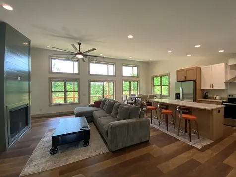 390 Fiddlers Way Brasstown NC 28902
