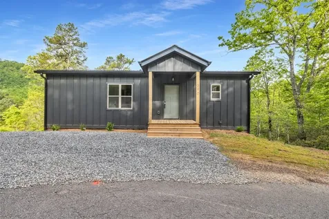 390 Fiddlers Way Brasstown NC 28902