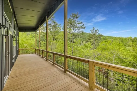 390 Fiddlers Way Brasstown NC 28902