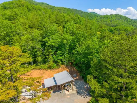 310 Wolf Creek Heights Road Almond NC 28702