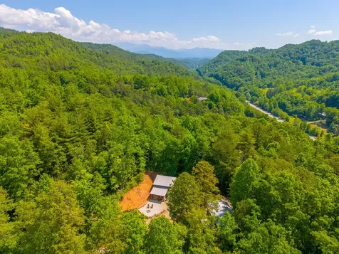 310 Wolf Creek Heights Road Almond NC 28702