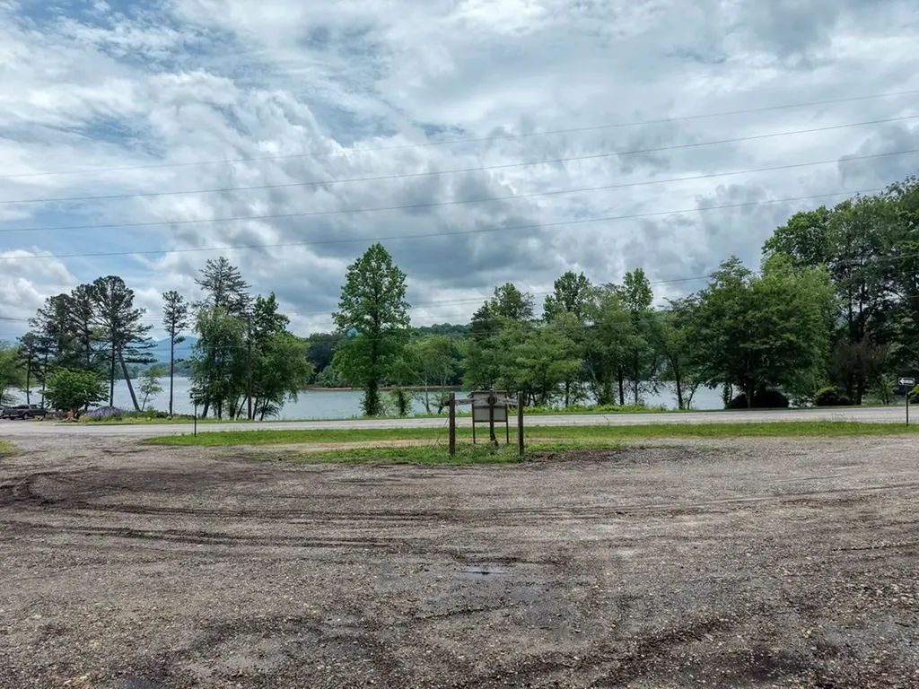 900 S Main Street Hiawassee GA 30546