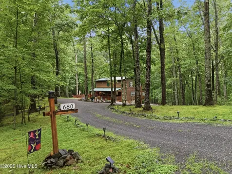 680 Hawthorne Lane Murphy NC 28906