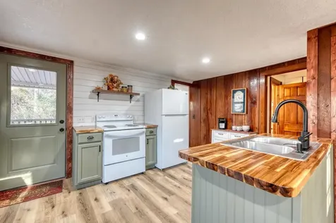 408 Smith Road Brasstown NC 28902