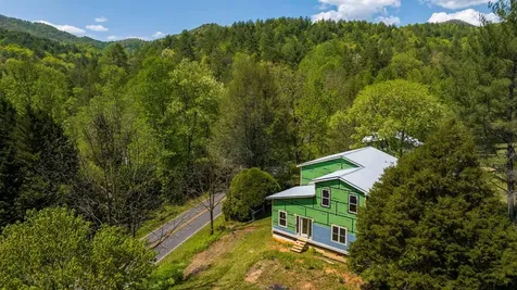 1132 Dockery Creek Road Murphy NC 28906
