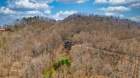 729 Canterbury Road Murphy NC 28906