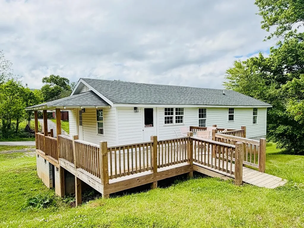 319 Circle Street Robbinsville NC 28771