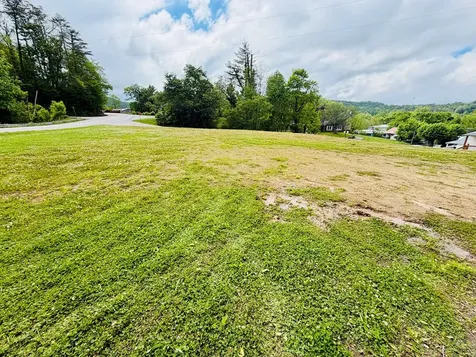 319 Circle Street Robbinsville NC 28771