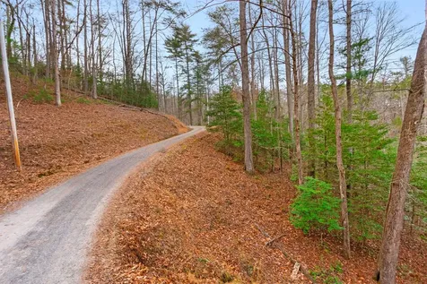1489 Hollybrook Drive Murphy NC 28906