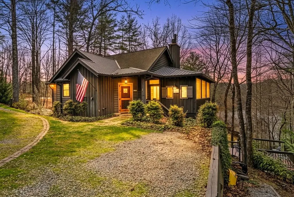 56 Cross Creek Robbinsville NC 28771