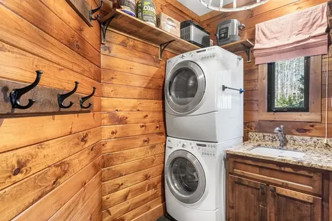 56 Cross Creek Robbinsville NC 28771