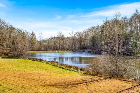 56 Cross Creek Robbinsville NC 28771