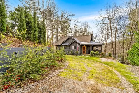 56 Cross Creek Robbinsville NC 28771