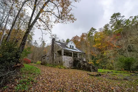 3549 Snowbird Road Robbinsville NC 28771