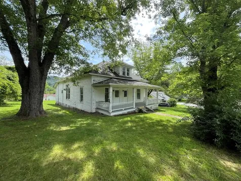 805 Hiwassee Street Murphy NC 28906