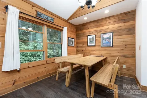 242 Eagles Roost Road Bryson City NC 28713