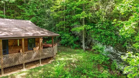 242 Eagles Roost Road Bryson City NC 28713