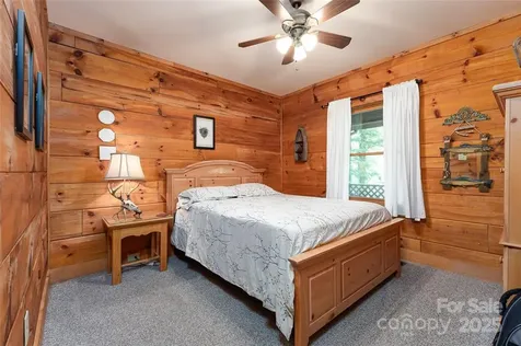 242 Eagles Roost Road Bryson City NC 28713