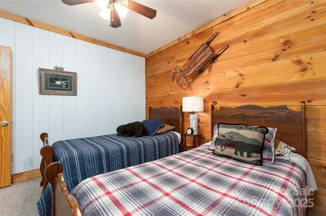 242 Eagles Roost Road Bryson City NC 28713
