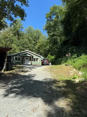 2555 Junaluska Road Andrews NC 28901