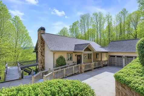197 Eagles View Road Hayesville NC 28904