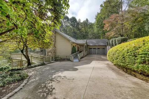 197 Eagles View Road Hayesville NC 28904