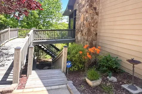 197 Eagles View Road Hayesville NC 28904