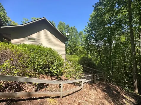 197 Eagles View Road Hayesville NC 28904