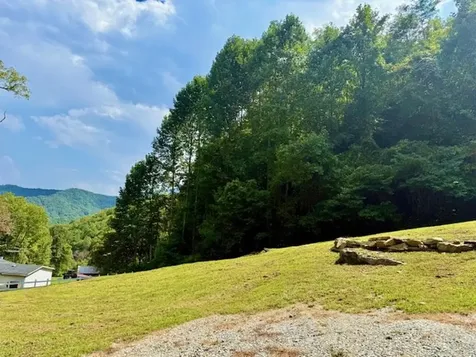 1351 Cody Branch Robbinsville NC 28771