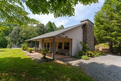450 Betty Sue Deyton Road Robbinsville NC 28771