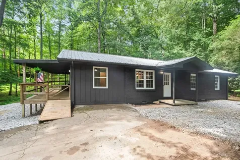 123 Quarry Road Andrews NC 28901