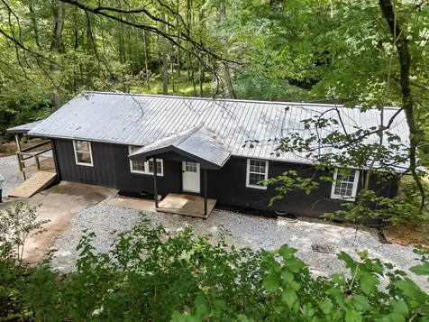 123 Quarry Road Andrews NC 28901