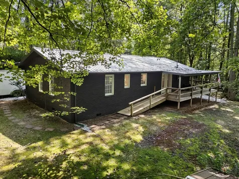 123 Quarry Road Andrews NC 28901