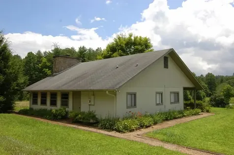 51-53 Hickory Lane Robbinsville NC 28771