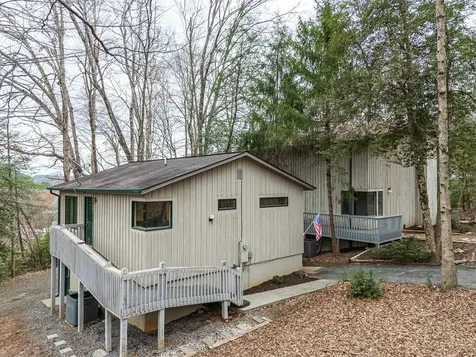 43 Hitchcock Street Murphy NC 28906