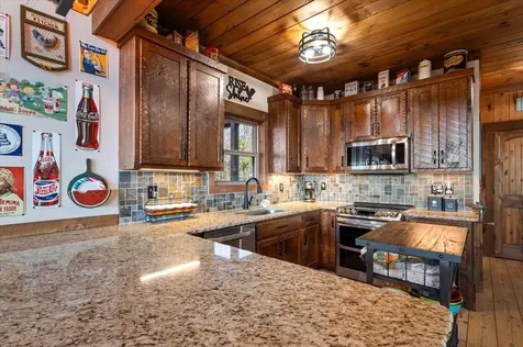 729 Wilderness Creek Way Murphy NC 28906