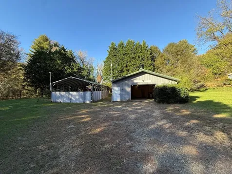 3335 Upper Peachtree Murphy NC 28906