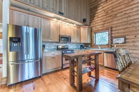 63A Indian Summer Lane Sapphire NC 28774