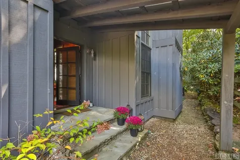 843 Kettle Rock Road Highlands NC 28741