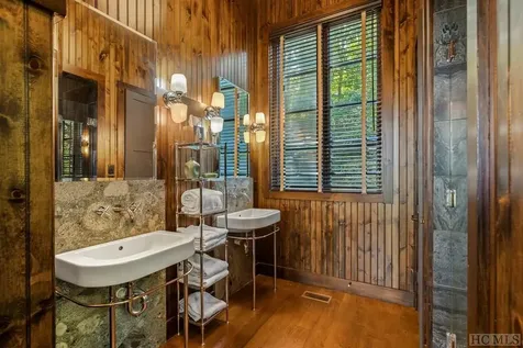 843 Kettle Rock Road Highlands NC 28741