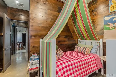 843 Kettle Rock Road Highlands NC 28741